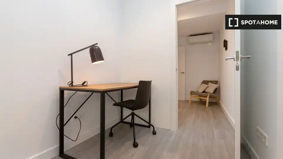 Appartamento con terrazza in affitto a Eixample, imagen 19