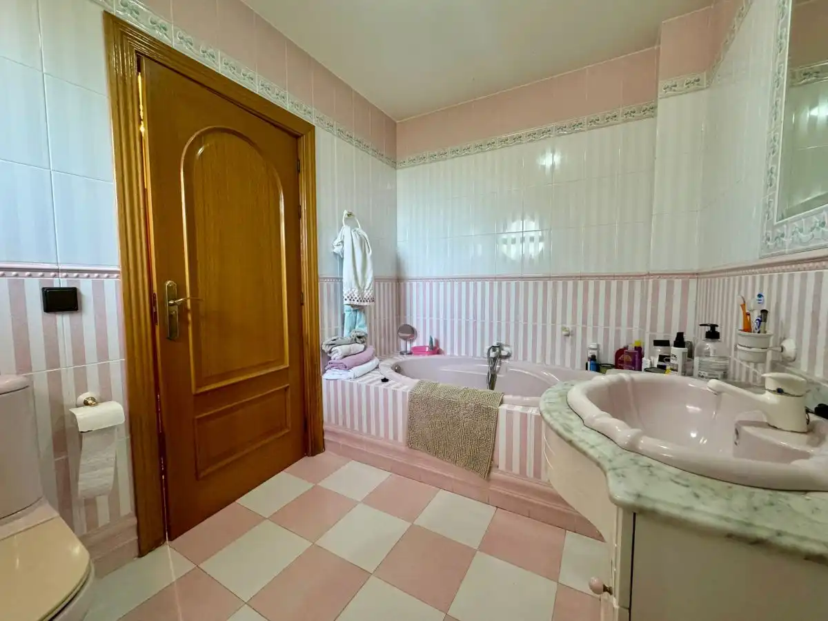 Detached house with pool for sale in Valdepeñas, imagen 37