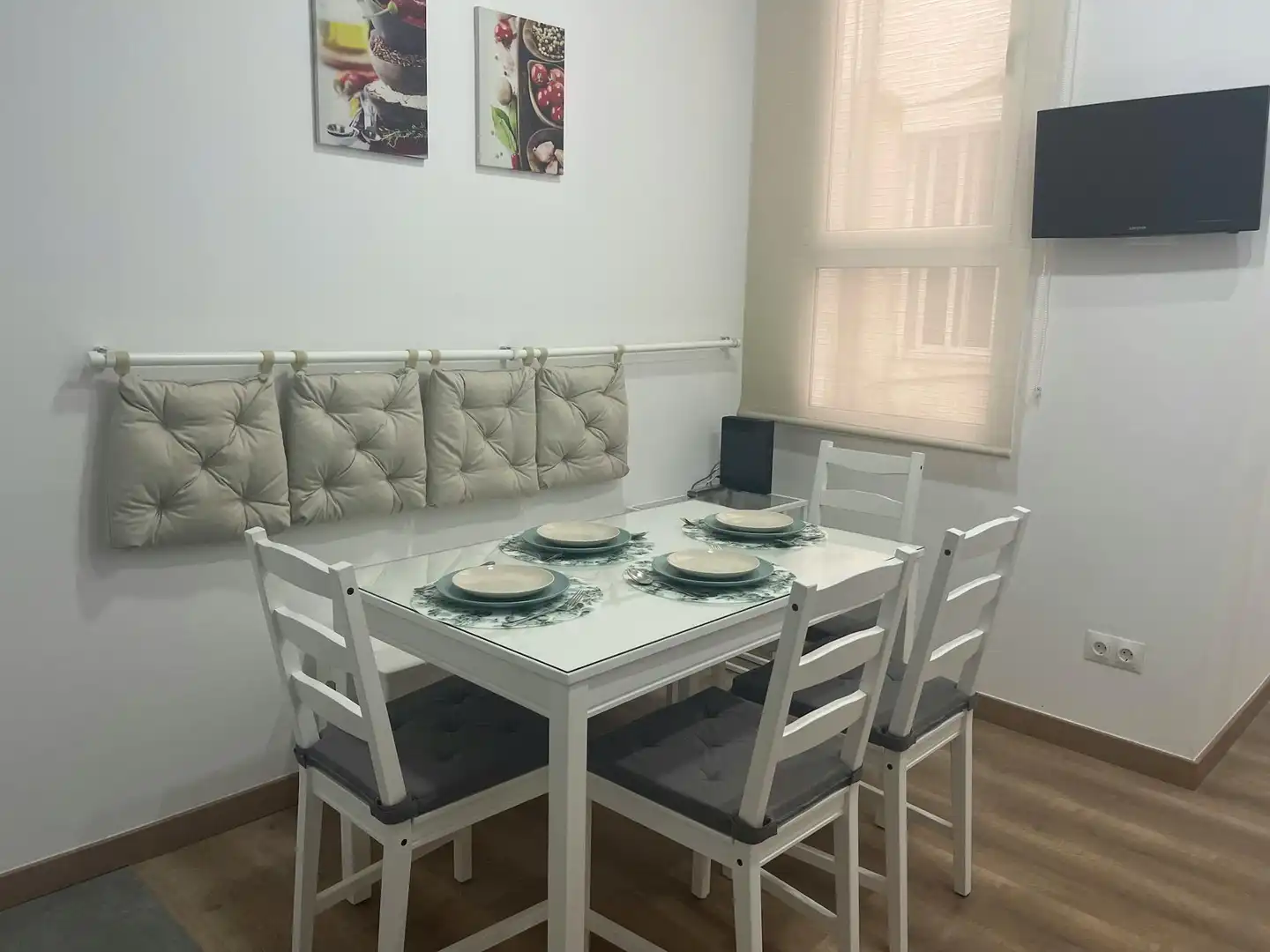 Comedor de Piso para compartir en Barcelona con Aire acondicionado, Calefacción y Amueblado