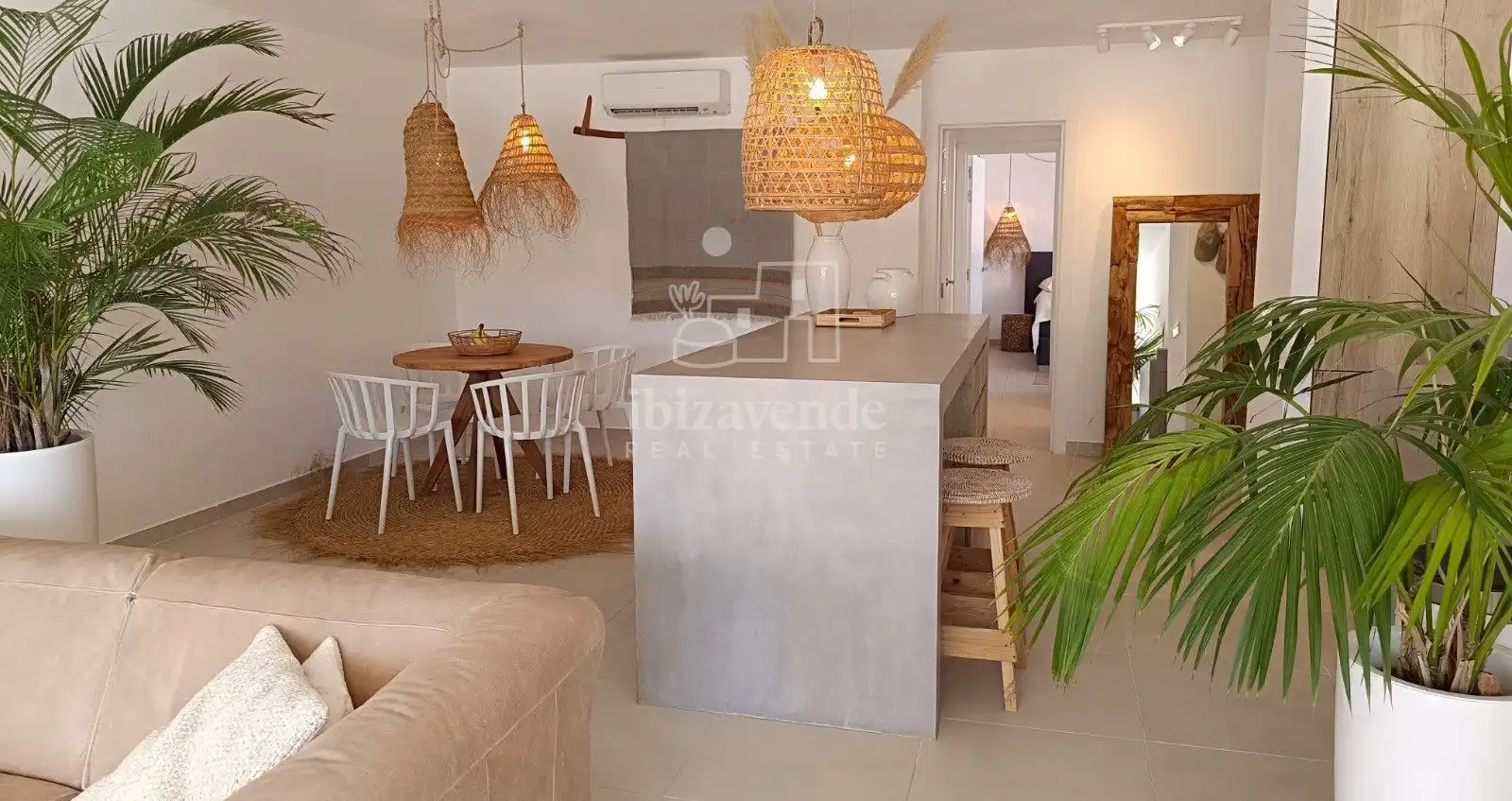 Sala d'estar de Casa adosada en venda en Santa Eulària des Riu amb Aire condicionat, Terrassa i Moblat