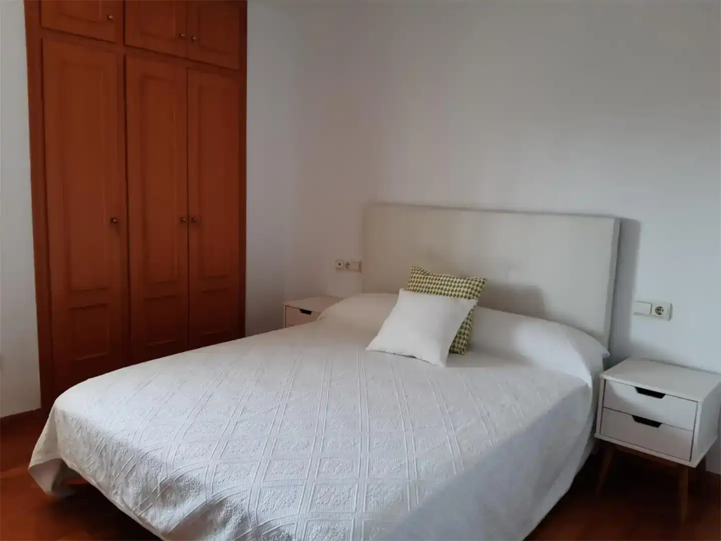 Dormitori de Apartament de lloguer en Playa de San Juan - El Cabo de las Huertas
