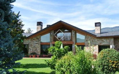 Vista exterior de Casa o xalet en venda en Montferrer i Castellbò amb Terrassa