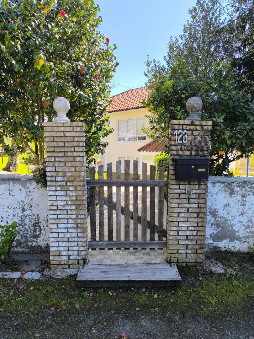 Vista exterior de Casa o chalet en venta en Ferrol con Calefacción