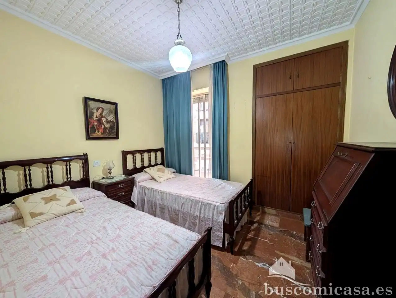 Bedroom of Flat for sale in Linarejos