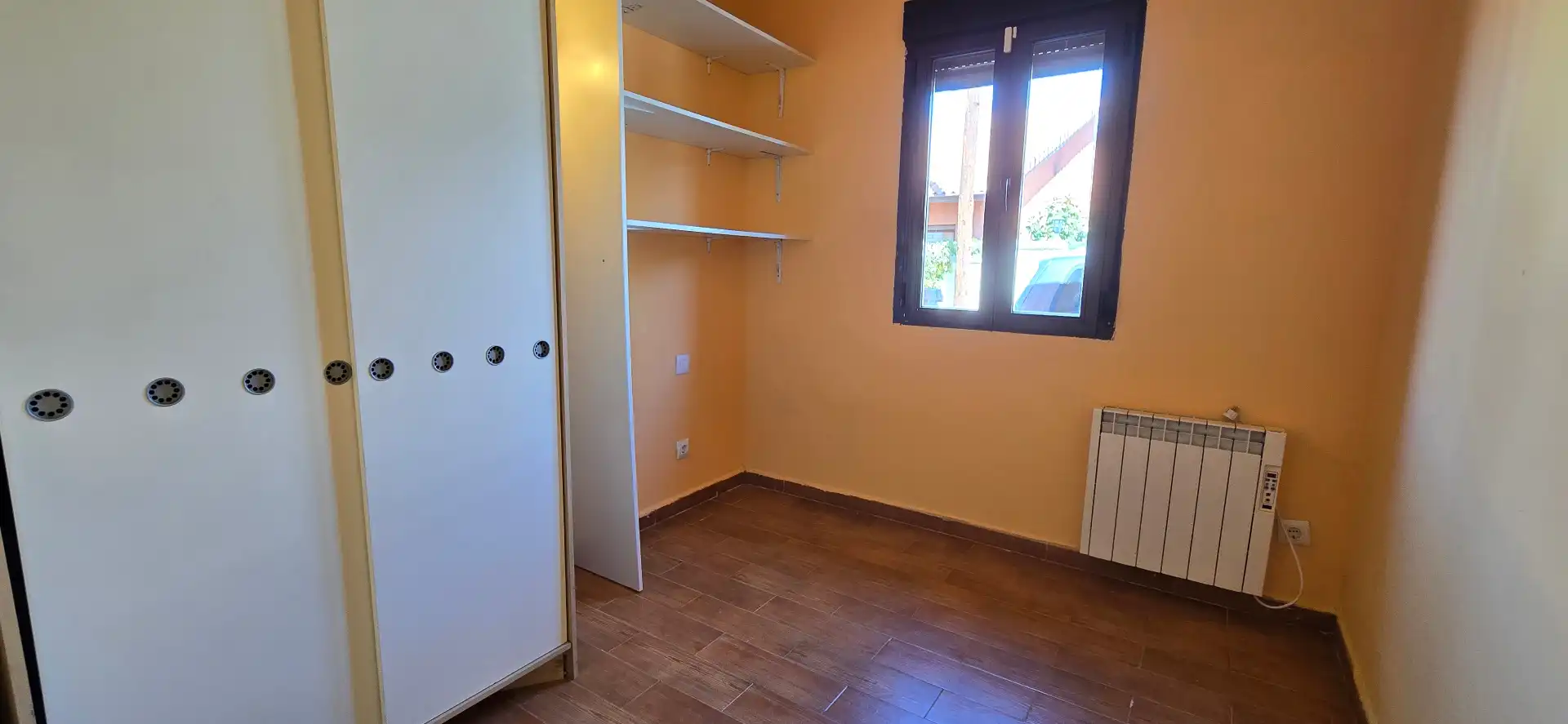 Habitación de Casa adosada en venta en Ituero y Lama con Calefacción, Terraza y Horno