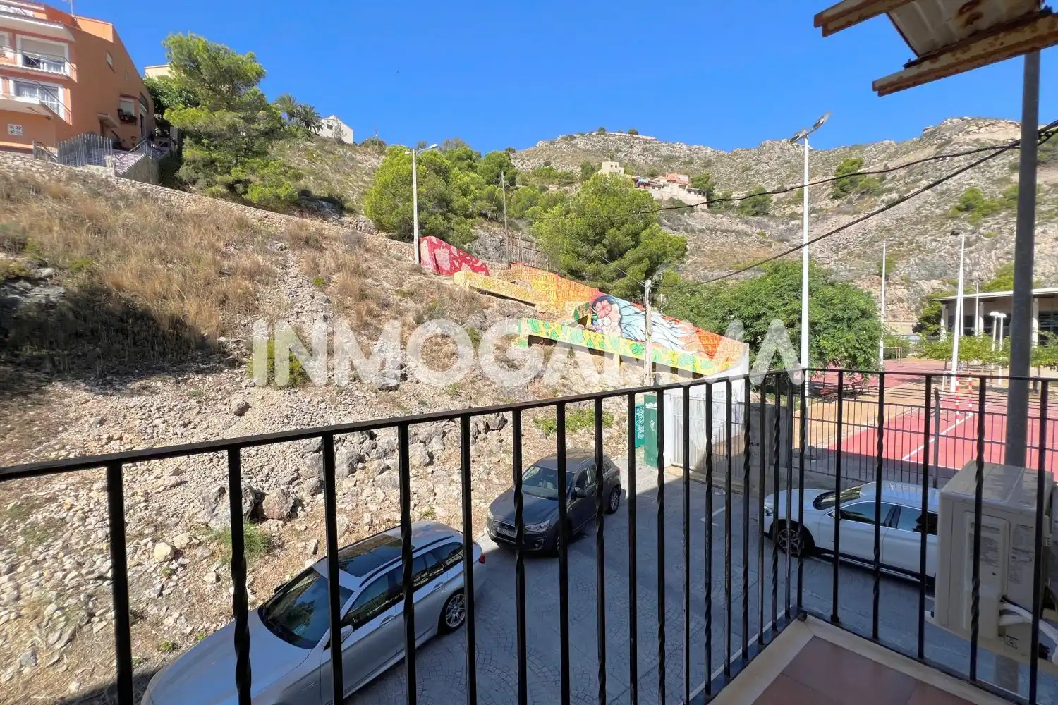 Außenansicht von Maisonette zum Verkauf in Cullera mit Klimaanlage, Abstellraum und Balkon