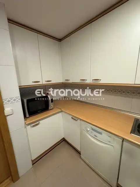 Cocina de Piso de alquiler en Parla con Aire acondicionado, Piscina y Amueblado