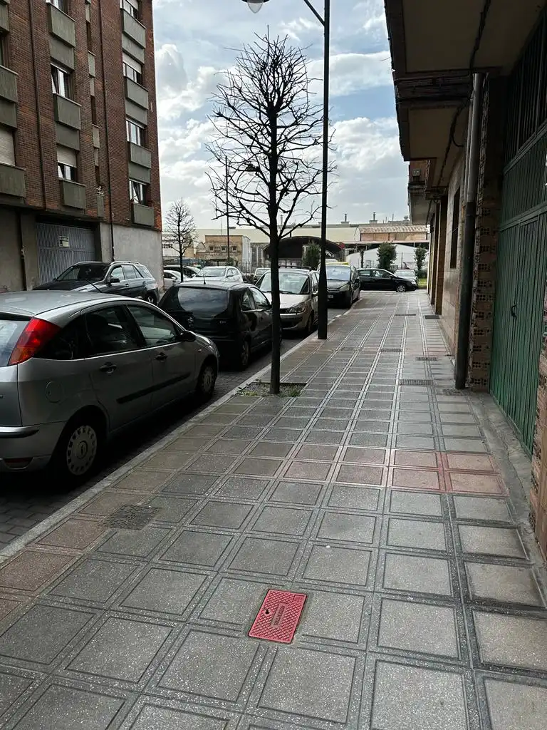 Business premises for sale in Lugones, imagen 11