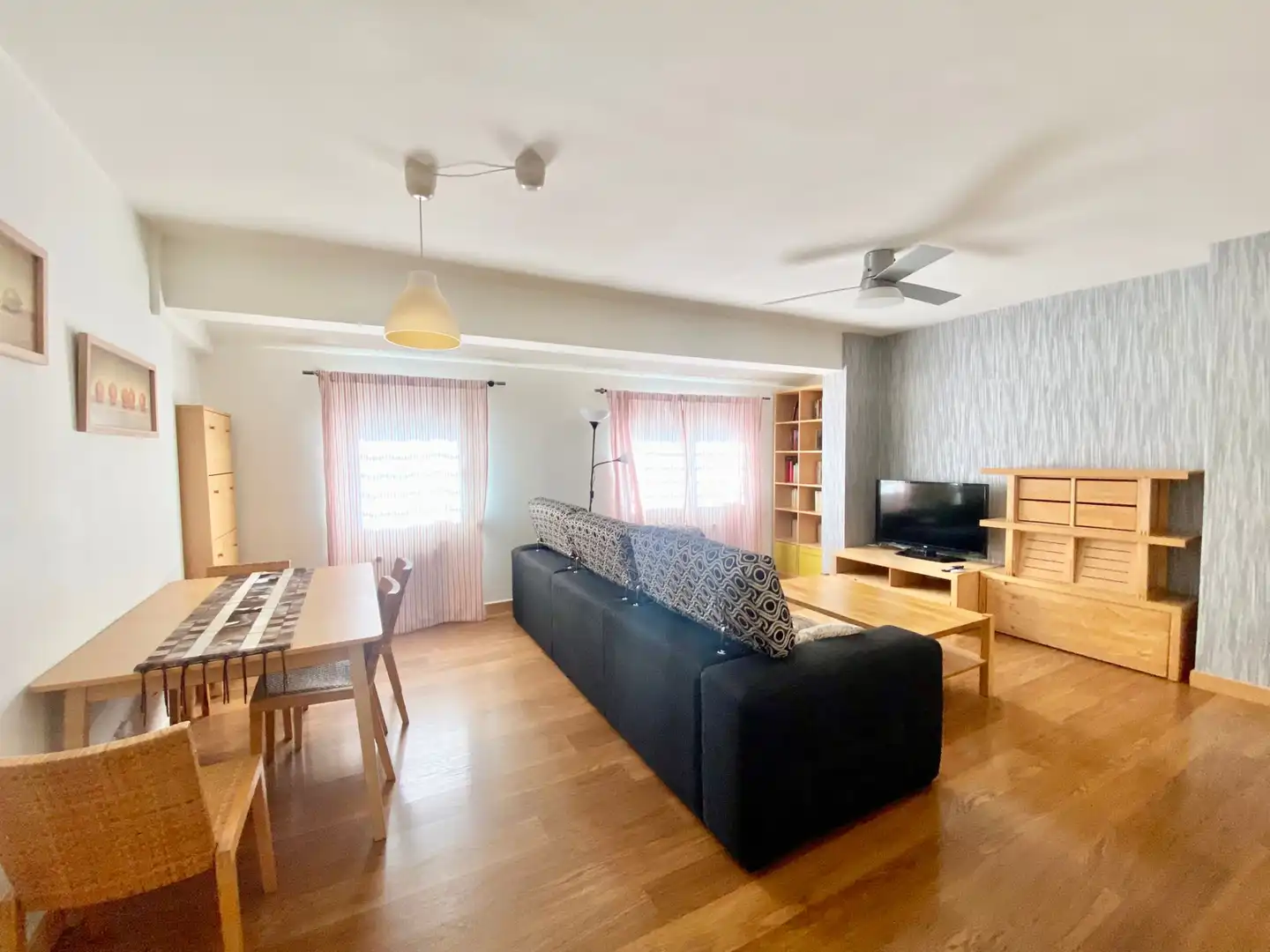 Wohnzimmer von Dachboden zur Miete in Vitoria - Gasteiz