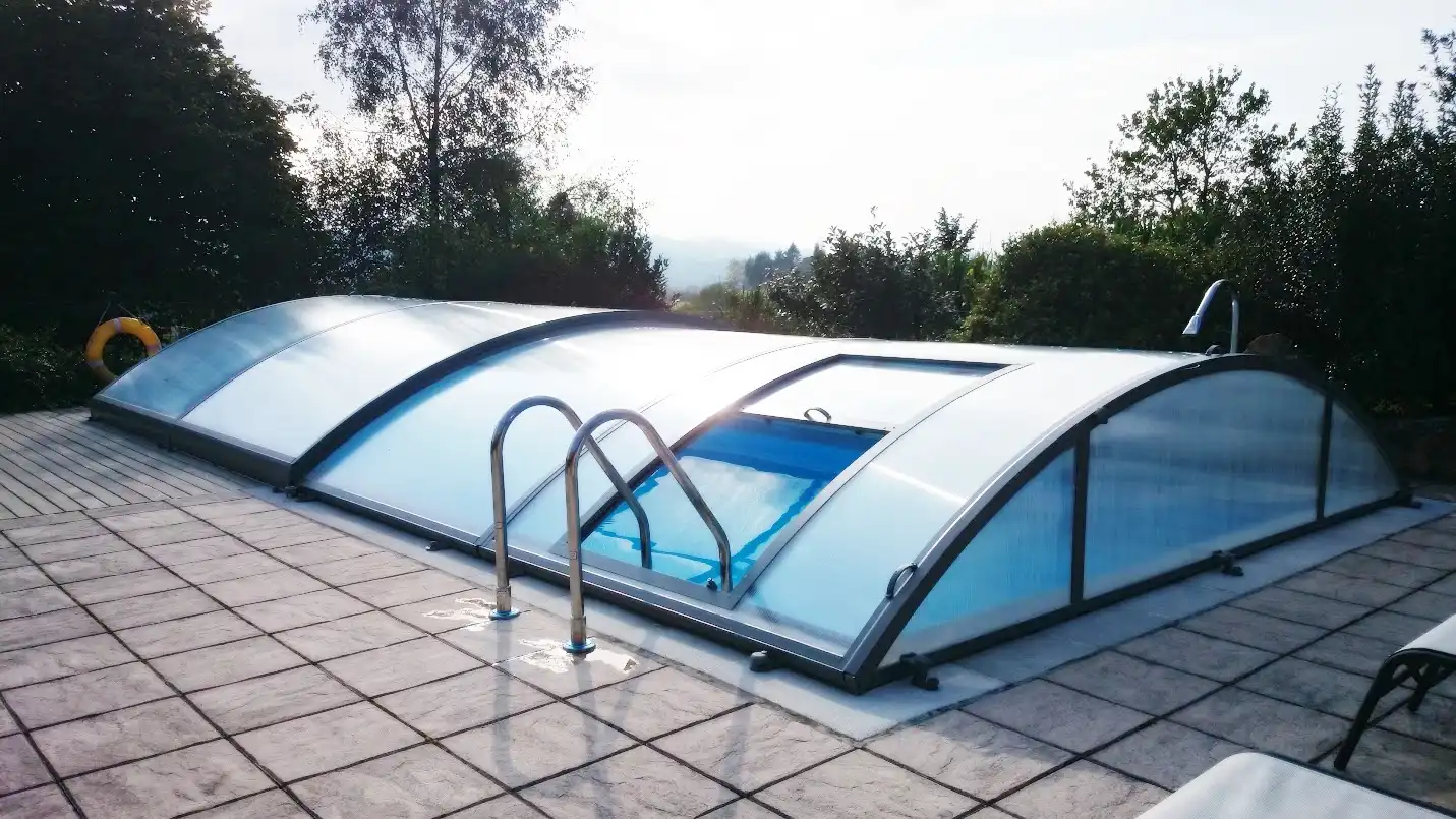 Piscina de Casa o chalet en venta en Nava con Calefacción, Jardín privado y Parquet