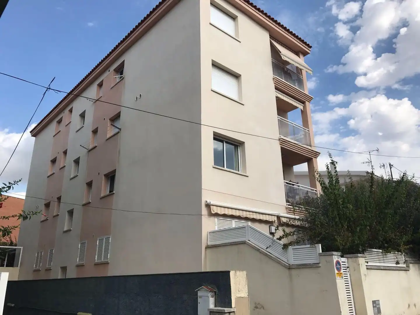 Exterior view of Flat for sale in El Vendrell  with Heating, Terrace and Furnished