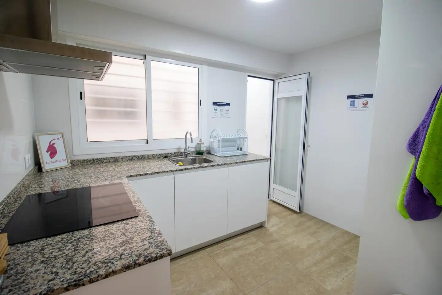 Kitchen of Flat for rent in Valencia  with Terrace and Furnished