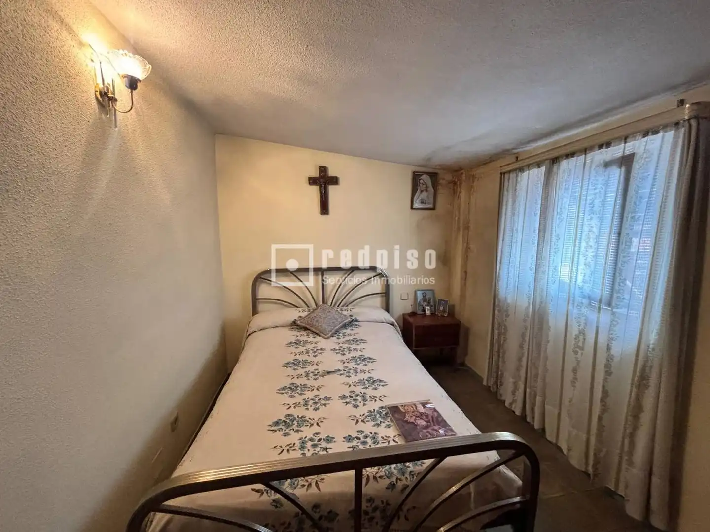 Dormitori de Casa o xalet en venda en Madrid amb Terrassa