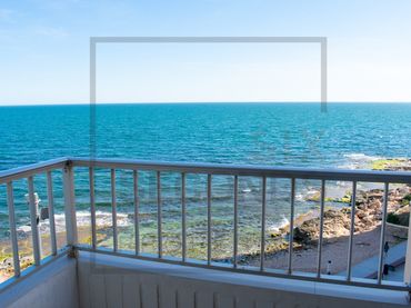 Appartement compact avec balcon à vendre à Playa del Cura