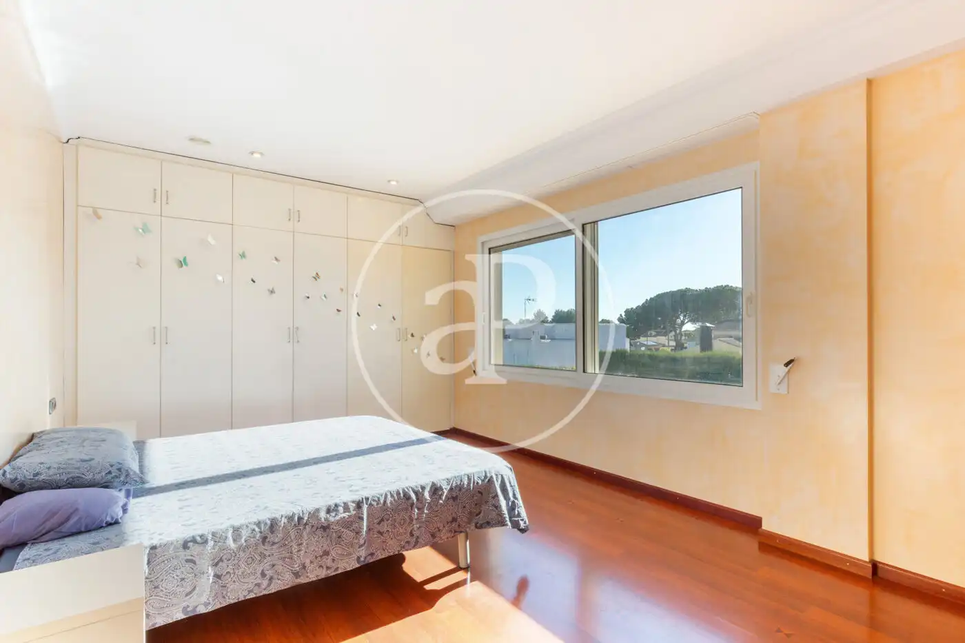 Habitación de Casa o chalet en venta en Serra con Aire acondicionado, Calefacción y Jardín privado