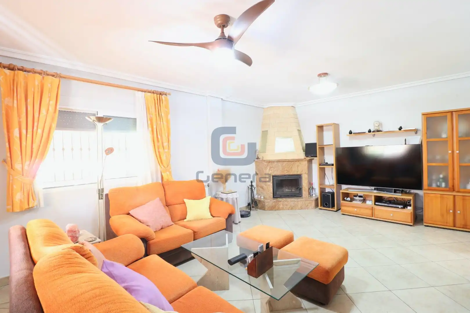 Sala de estar de Casa o chalet en venta en San Vicente del Raspeig / Sant Vicent del Raspeig con Aire acondicionado, Calefacción y Jardín privado