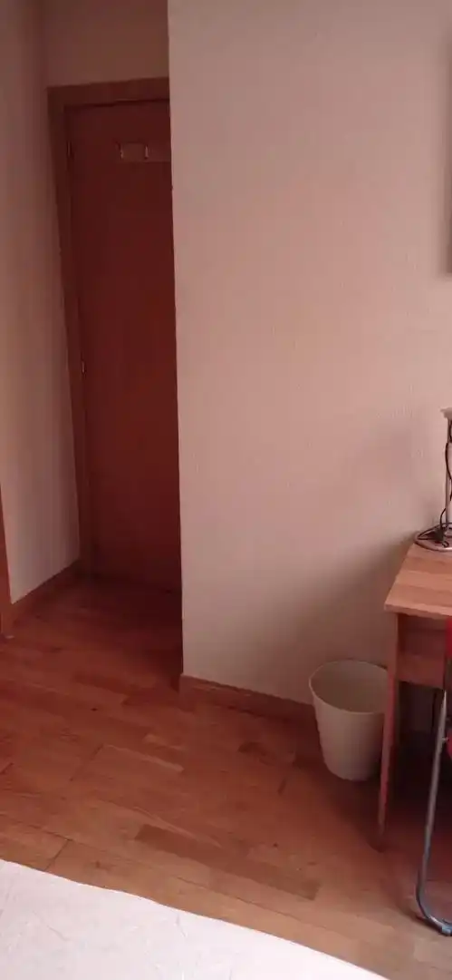 Habitación de Piso para compartir en Madrid con Parquet, Amueblado y Horno