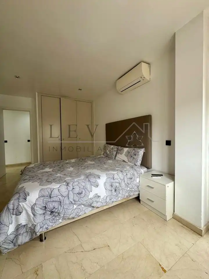 Habitación de Apartamento en venta en Marbella con Aire acondicionado, Calefacción y Terraza