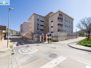Pis amb ascensor en venda a Calle DOÑANA (LAN)
