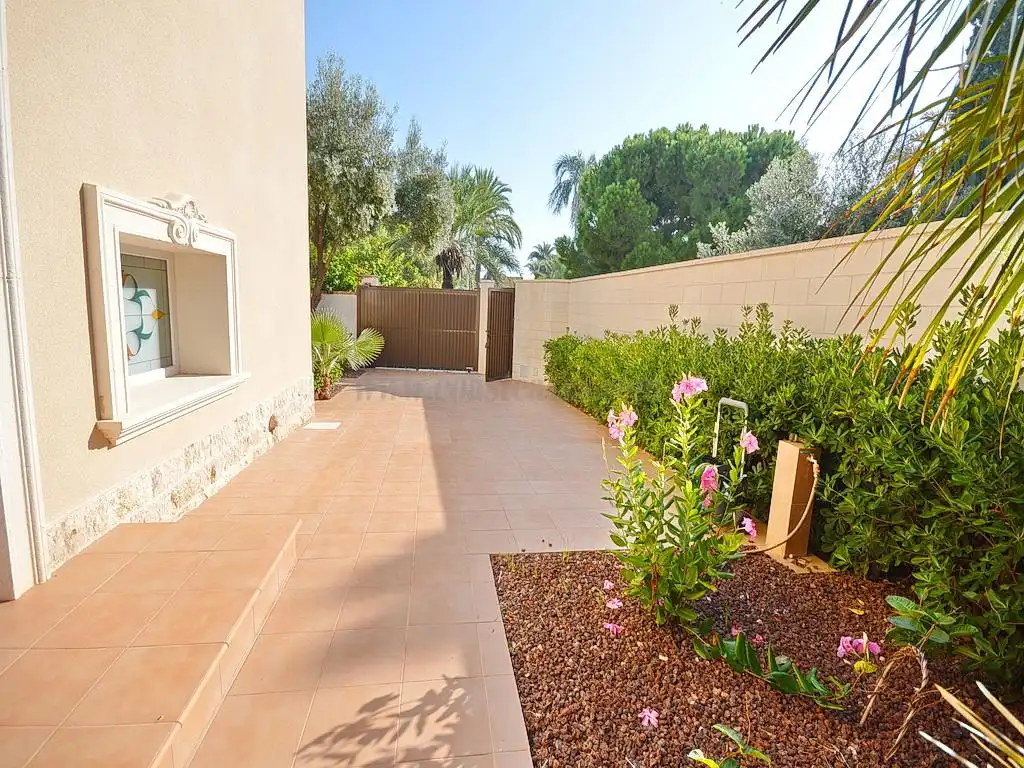 Chalet con terraza en venta en Orihuela Costa, imagen 5