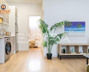 Bedroom of Premises for sale in  Madrid Capital