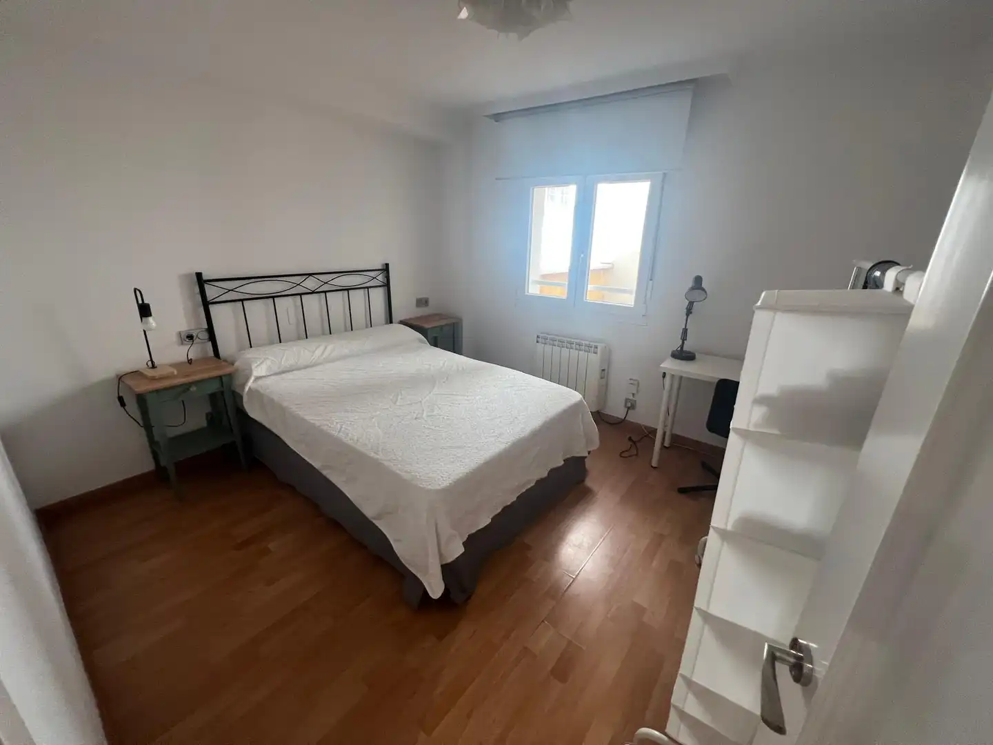 Bedroom of Flat for rent in Gijón   with Heating, Furnished and Oven