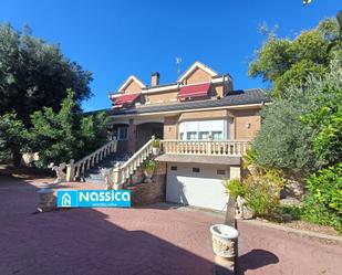 Vista exterior de Casa o xalet en venda en San Adrián amb Aire condicionat, Calefacció i Jardí privat