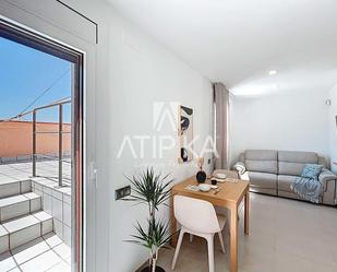 Dormitori de Àtic de lloguer en  Barcelona Capital amb Aire condicionat, Terrassa i Moblat