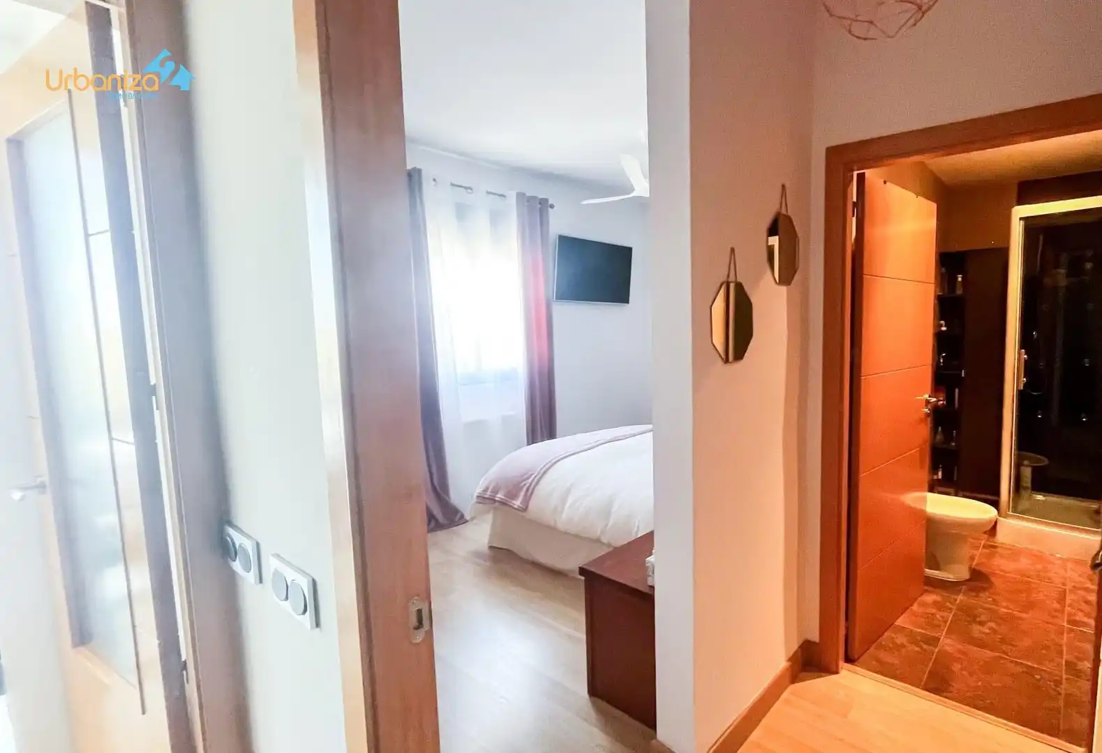 Dormitori de Casa adosada en venda en Cáceres amb Calefacció, Terrassa i Traster
