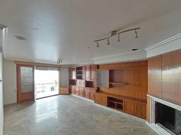 Piso con balcón en venta en Campello Playa