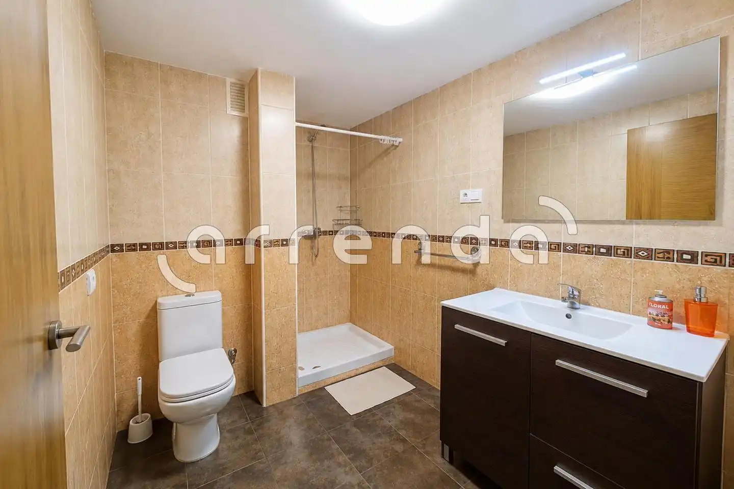 Bathroom of Flat for rent in Madrid  with Air Conditioner and Furnished