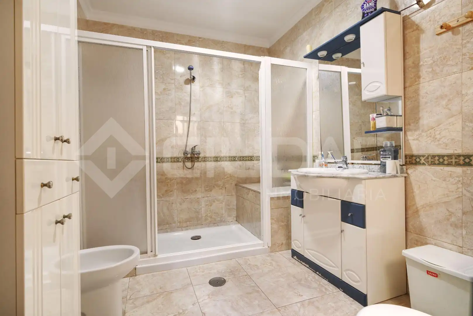 Badezimmer von Wohnung zum Verkauf in Coria del Río