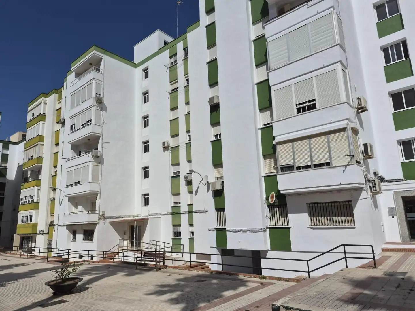 Vista exterior de Piso en venta en San Fernando con Terraza