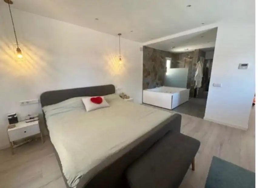 Dormitori de Casa o xalet en venda en Calvià amb Aire condicionat, Calefacció i Jardí privat