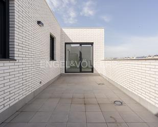 Terrasse von Dachboden miete in Valdemoro mit Klimaanlage, Terrasse und Schwimmbad