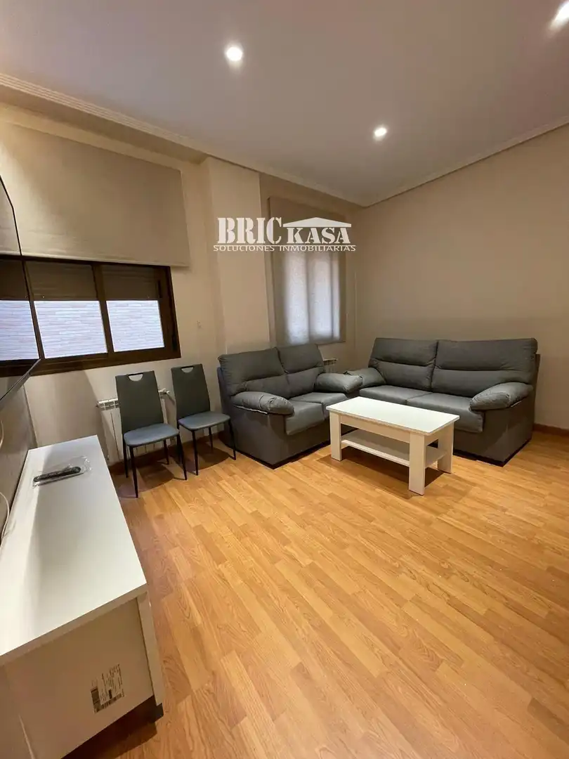 Flat for rent in PARRAS, Nuevo Cáceres
