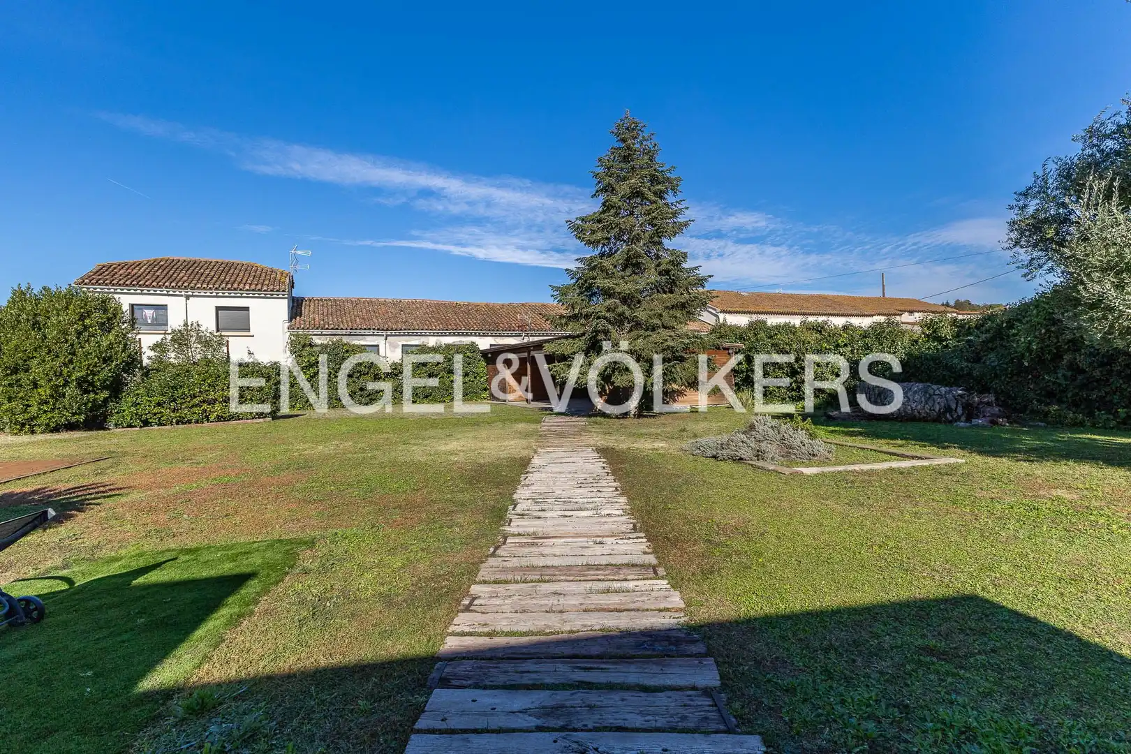 Exterior view of Houses for sale in Les Franqueses del Vallès  with Air Conditioner, Heating and Private garden