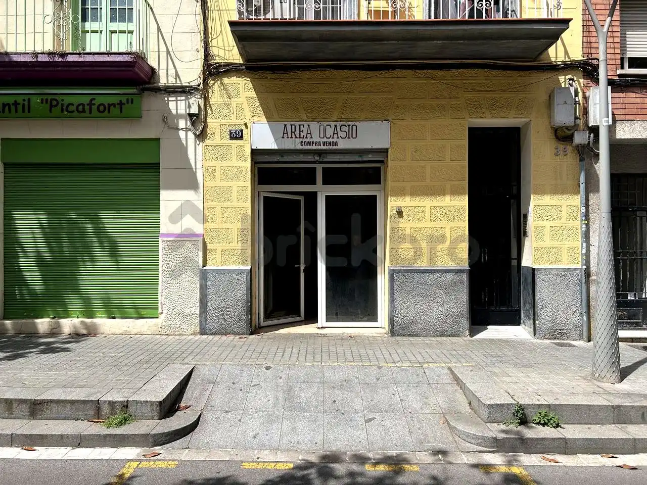 Exterior view of Commercial properties for rent in  Barcelona Capital