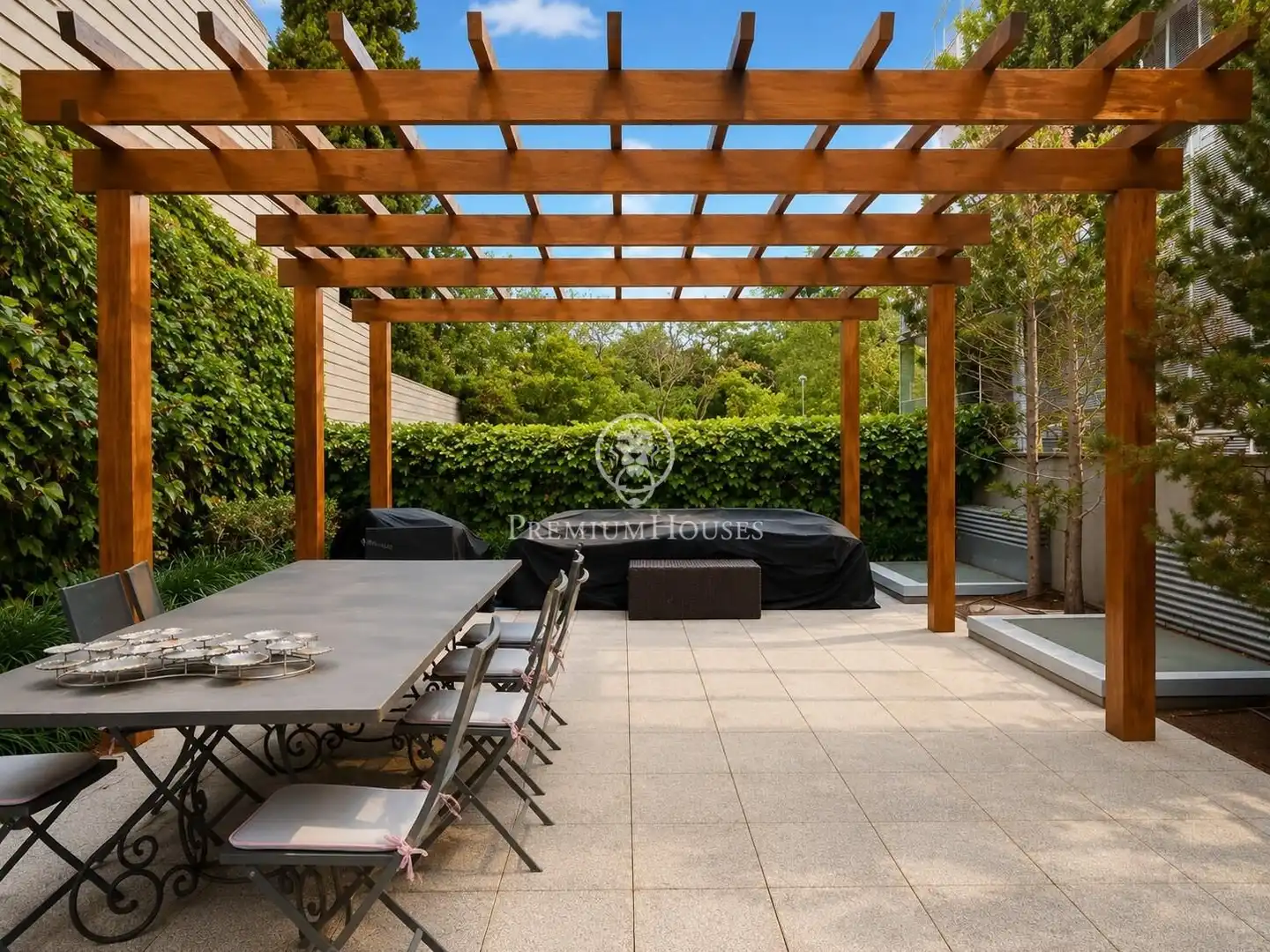 Terrasse von Wohnung zum Verkauf in Barcelona mit Heizung, Privatgarten und Terrasse
