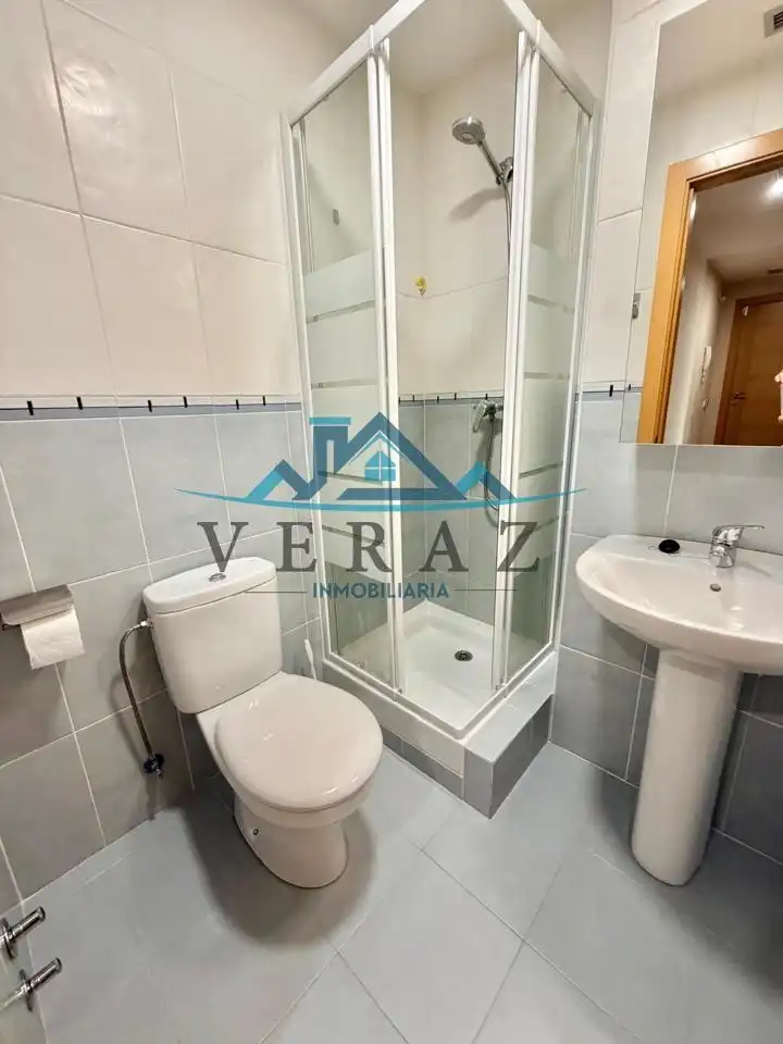 Bathroom of Flat for rent in Talavera de la Reina  with Air Conditioner, Heating and Furnished