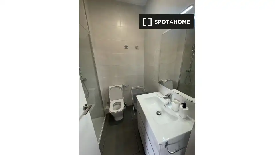 Piso con terraza en alquiler en Eixample, imagen 4