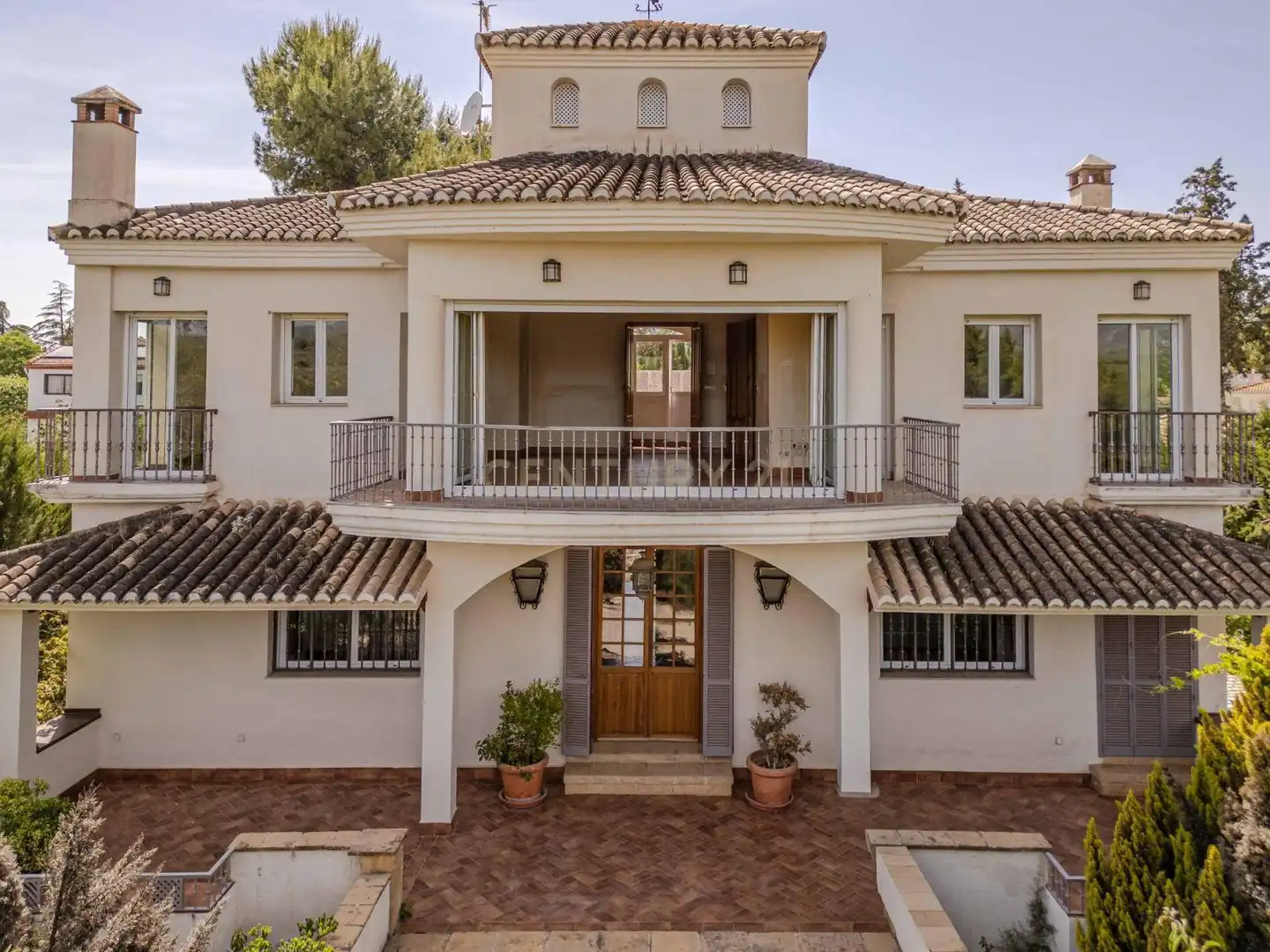 Vista exterior de Casa o chalet en venta en Albolote con Aire acondicionado, Trastero y Piscina