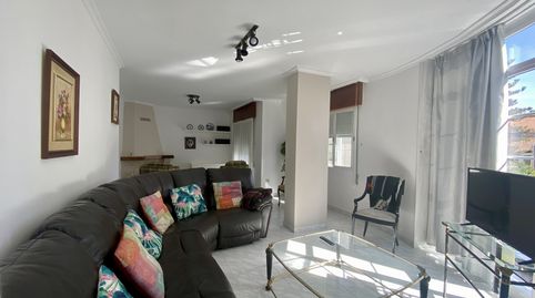Vivienda en tres plantas en el centro de O Grove, immagine 4