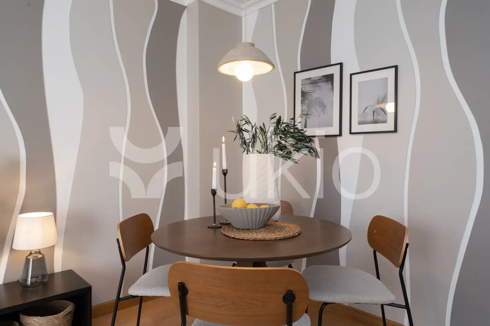 Menjador de Apartament de lloguer en Madrid amb Aire condicionat, Calefacció i Moblat