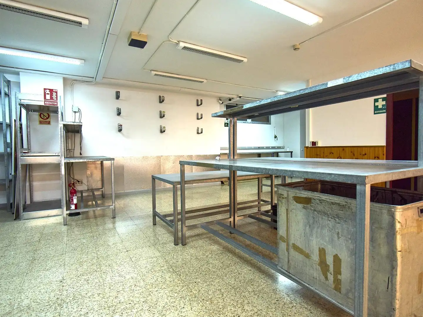 Cocina de Oficina en venta en Barcelona con Aire acondicionado, Calefacción y Amueblado