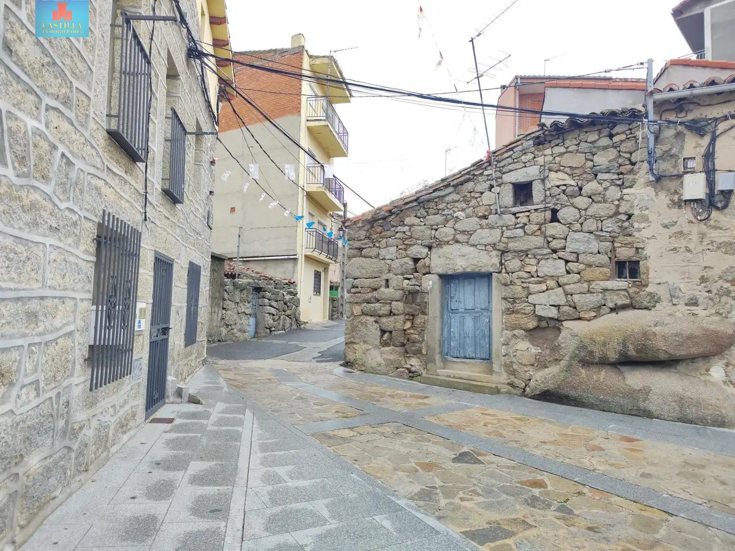Vista exterior de Casa adosada en venta en Navarredondilla