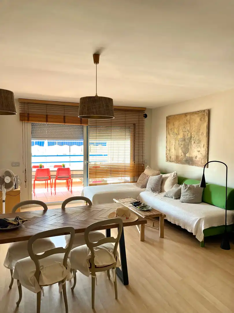 Sala de estar de Piso de alquiler en Marbella con Aire acondicionado, Calefacción y Parquet