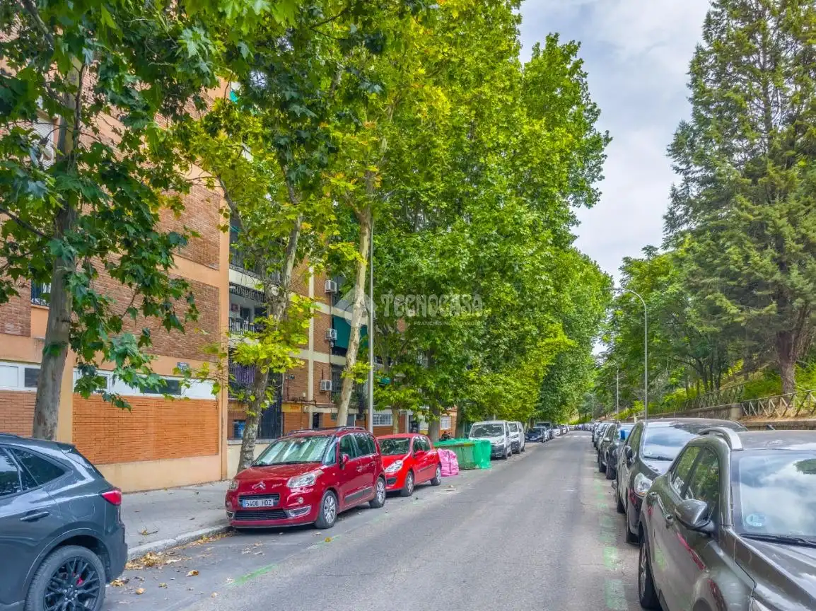 Außenansicht von Wohnung zum Verkauf in Madrid