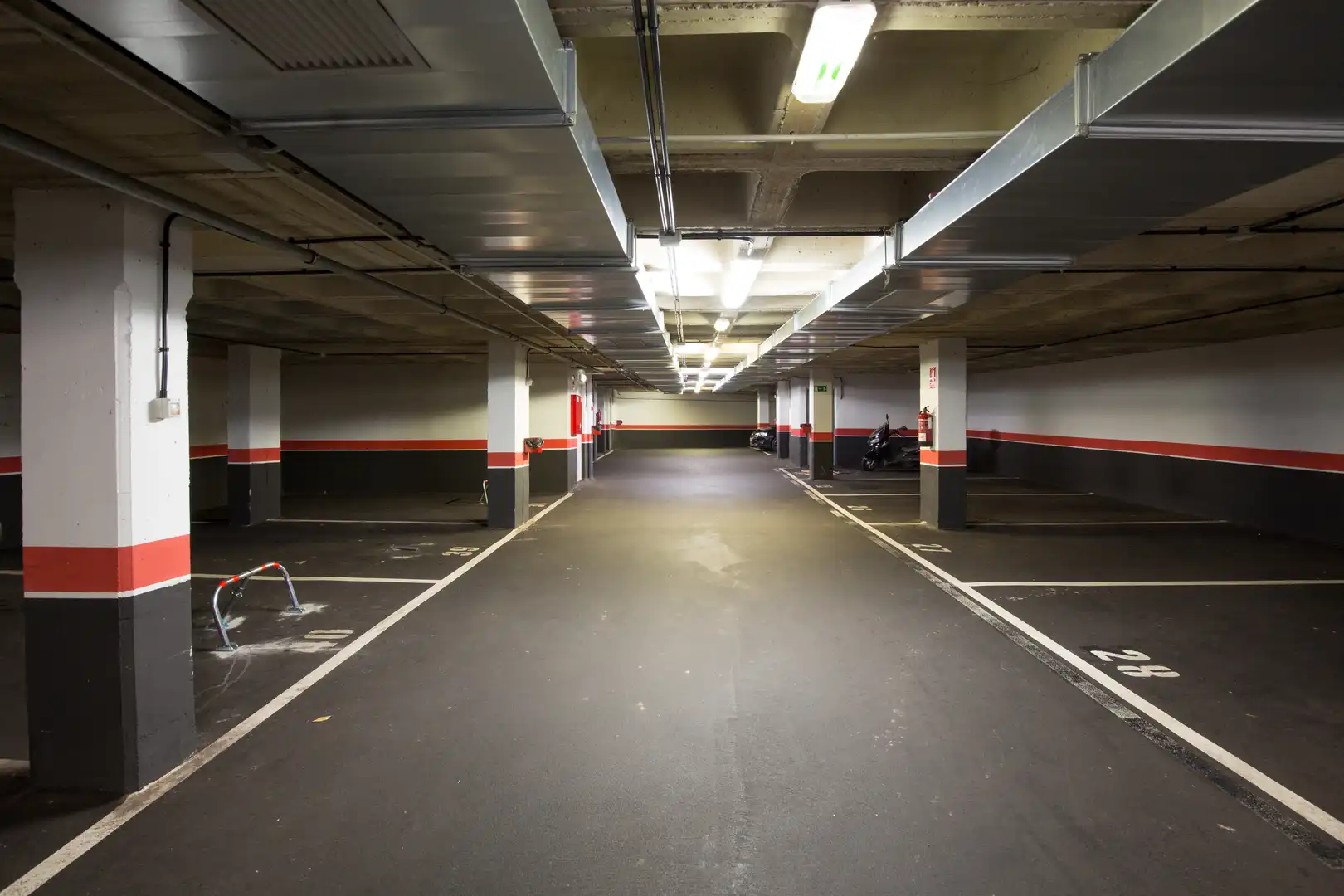 Parking de Piso en venta en Gijón  con Aire acondicionado, Terraza y Trastero