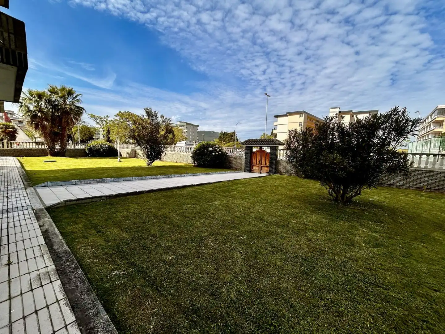 Jardí de Pis en venda en Laredo amb Calefacció i Terrassa